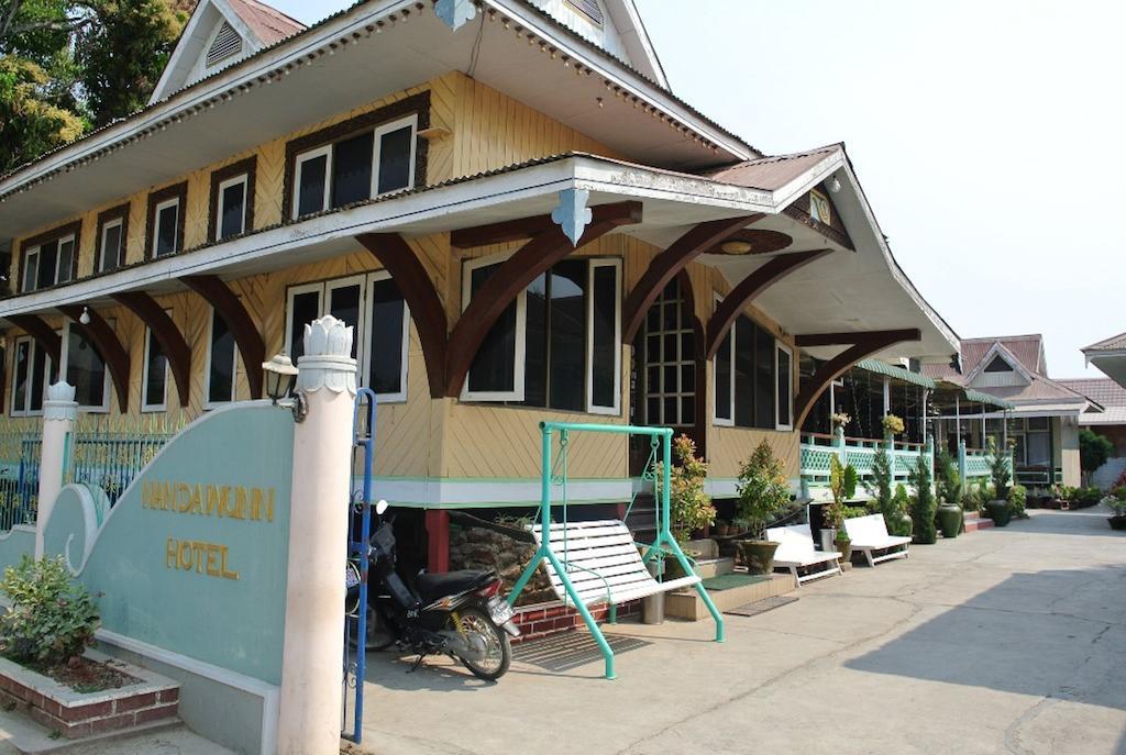 Nanda Wunn Hotel Nyaung Shwe Exterior foto