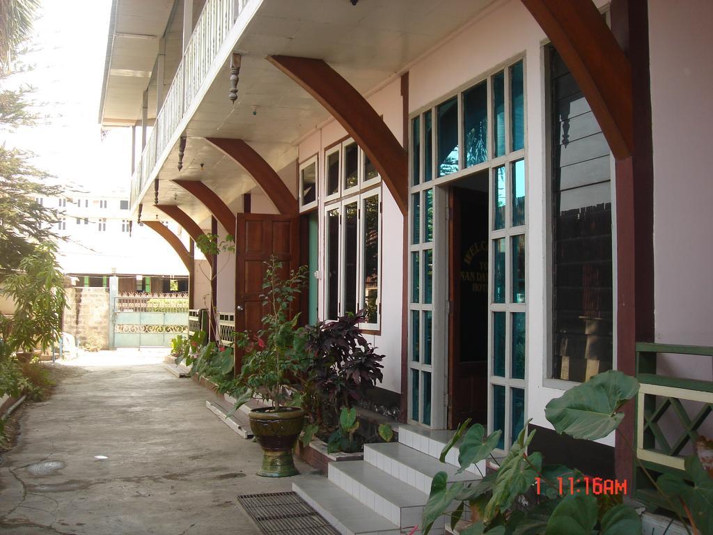 Nanda Wunn Hotel Nyaung Shwe Exterior foto